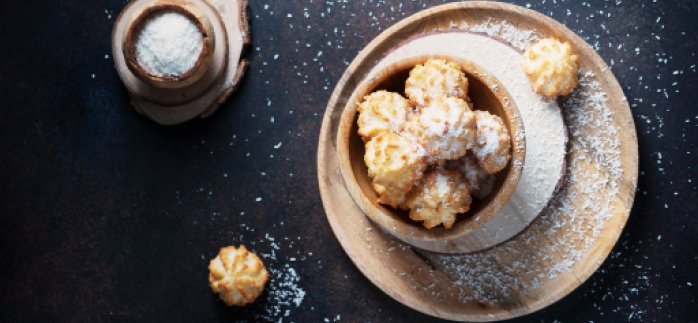 traditional italian cookies with coconut GX2FEKM 1